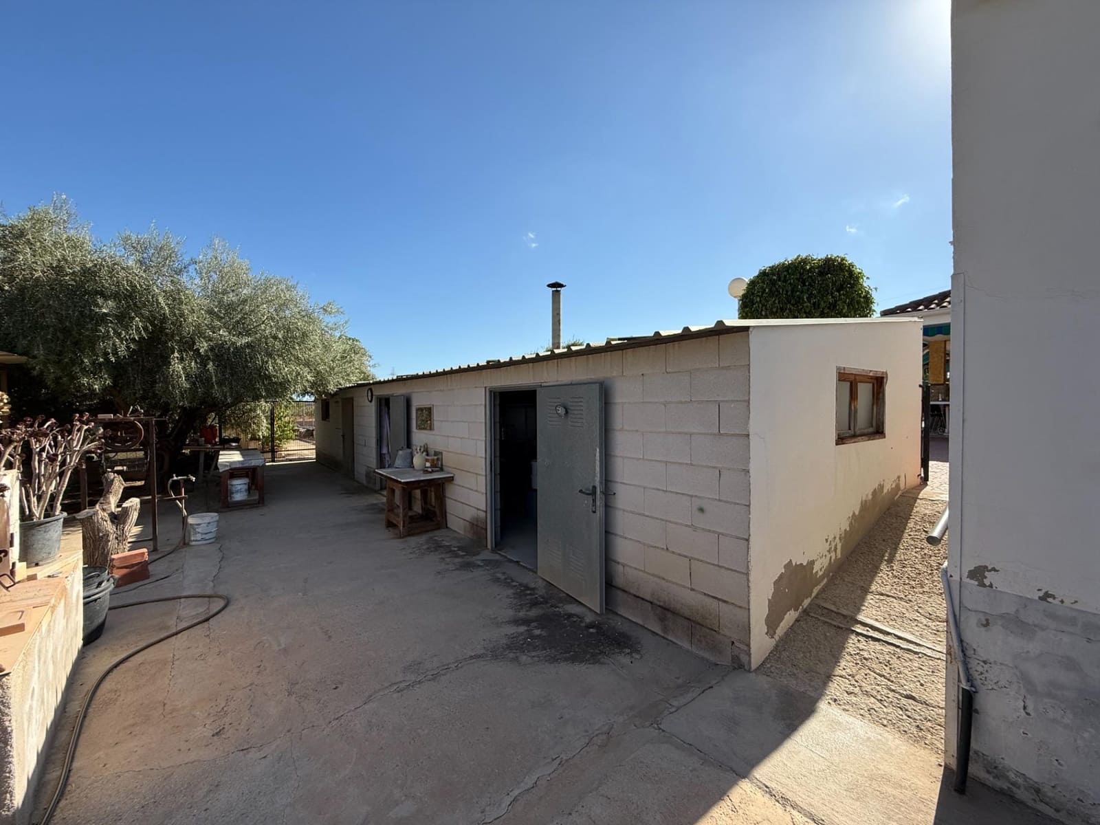 Chalet de 4 habitaciones en Elche / Elx en venta con piscina garaje - 400.000 € (Ref: 9255130)