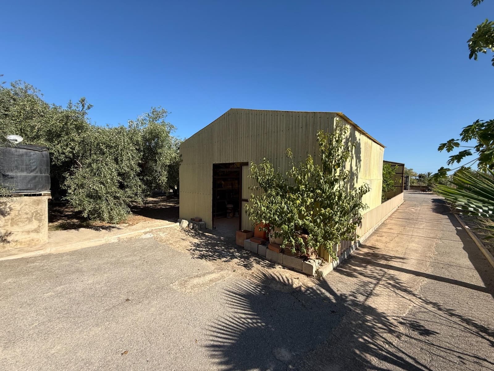 Chalet de 4 habitaciones en Elche / Elx en venta con piscina garaje - 400.000 € (Ref: 9255130)