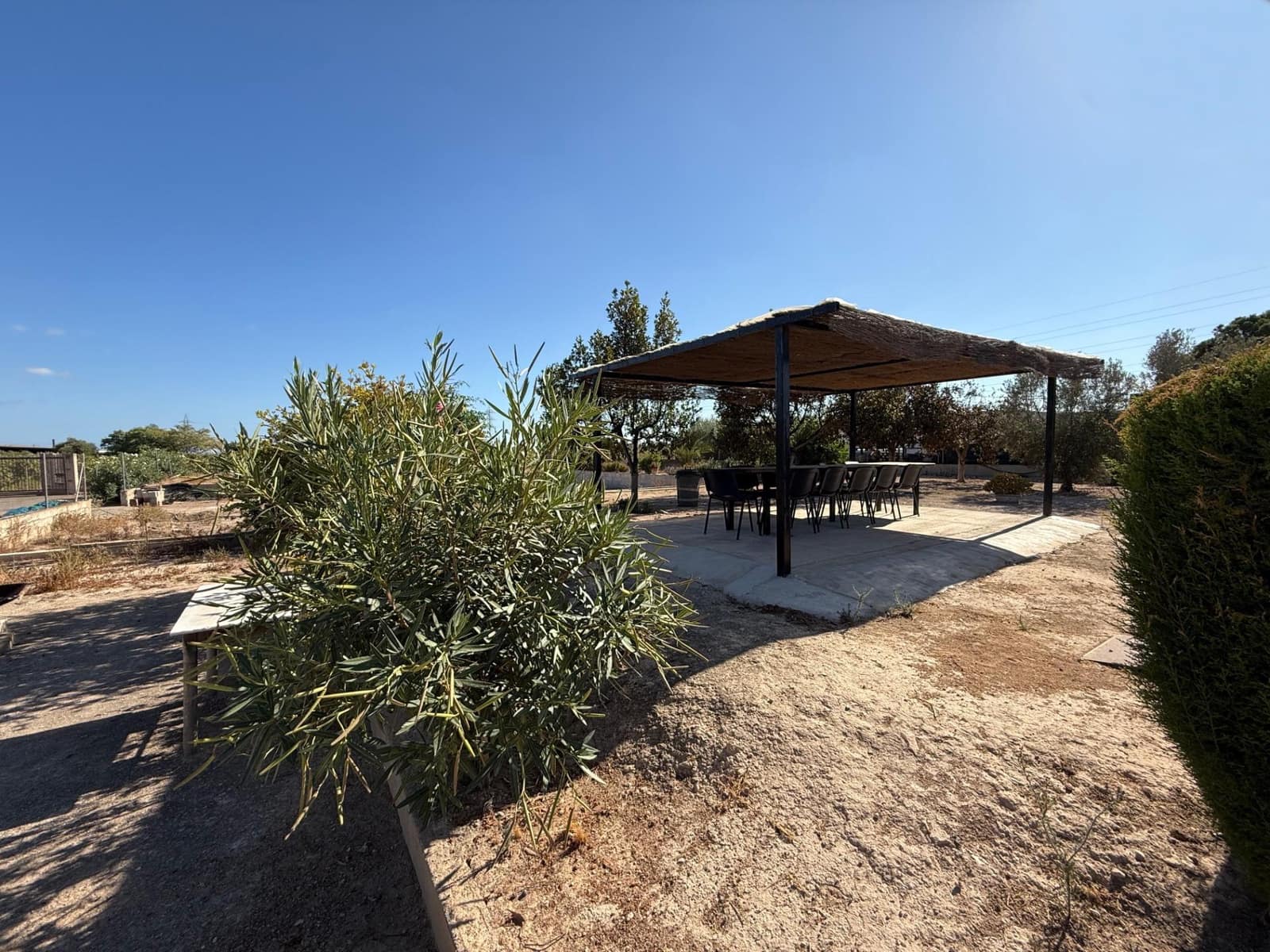 Chalet de 4 habitaciones en Elche / Elx en venta con piscina garaje - 400.000 € (Ref: 9255130)