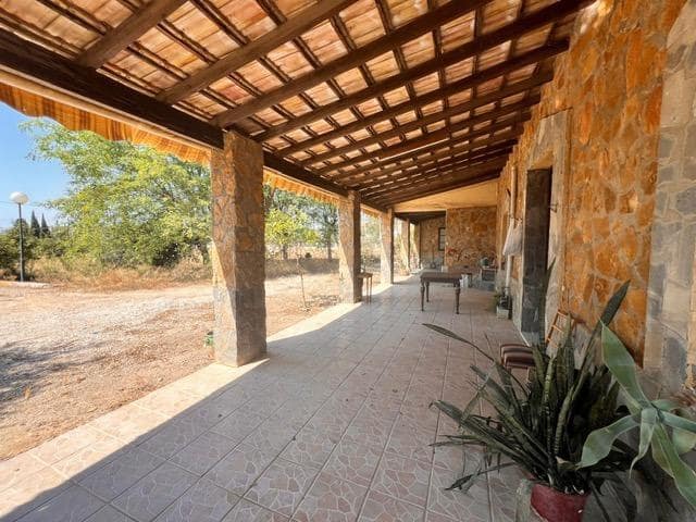 5 sypialnia Finka/Dom wiejski na sprzedaż w Jubalcoy / Jubalcoi z garażem - 390 000 € (Ref: 9285339)