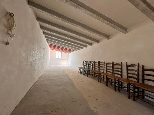 5 sypialnia Finka/Dom wiejski na sprzedaż w Jubalcoy / Jubalcoi z garażem - 390 000 € (Ref: 9285339)