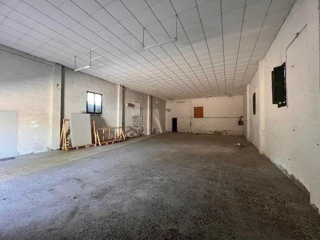 5 sypialnia Finka/Dom wiejski na sprzedaż w Jubalcoy / Jubalcoi z garażem - 390 000 € (Ref: 9285339)