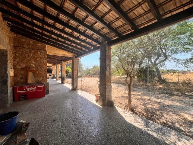 5 sypialnia Finka/Dom wiejski na sprzedaż w Jubalcoy / Jubalcoi z garażem - 390 000 € (Ref: 9285339)