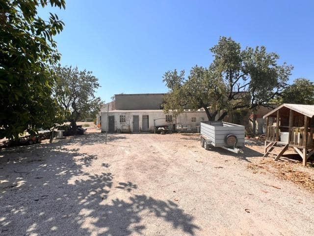 5 sypialnia Finka/Dom wiejski na sprzedaż w Jubalcoy / Jubalcoi z garażem - 390 000 € (Ref: 9285339)