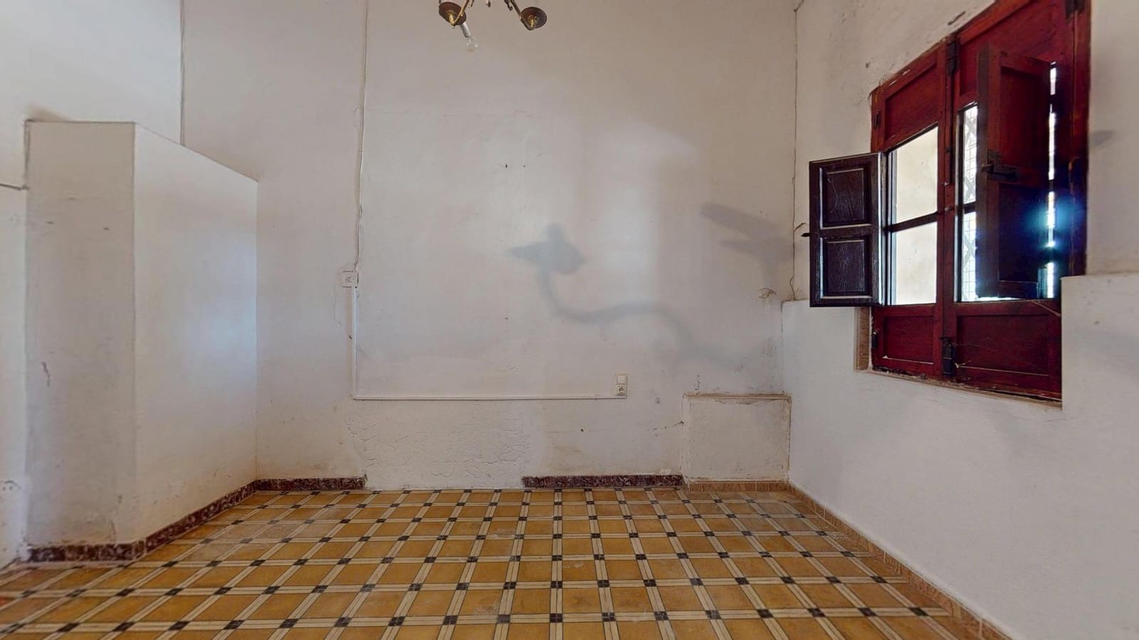 5 sypialnia Finka/Dom wiejski na sprzedaż w Jubalcoy / Jubalcoi z garażem - 390 000 € (Ref: 9285339)