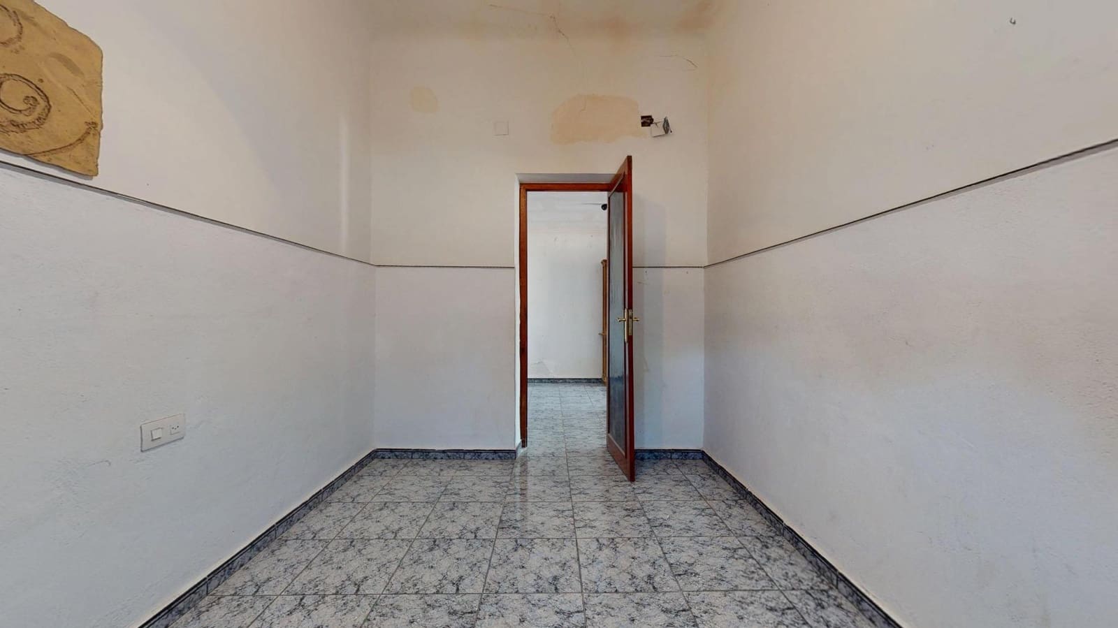 5 sypialnia Finka/Dom wiejski na sprzedaż w Jubalcoy / Jubalcoi z garażem - 390 000 € (Ref: 9285339)