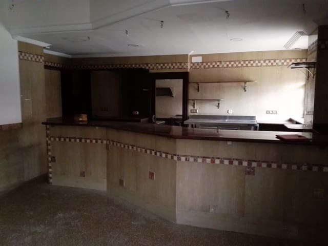 Commercial for sale in Altabix, Elche / Elx - € 165,000 (Ref: 9406563)