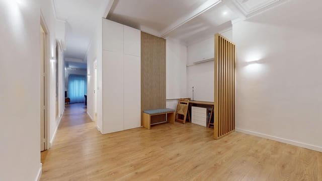 3 slaapkamer Flat te koop in Centro, Elche / Elx - € 319.000 (Ref: 9532524)