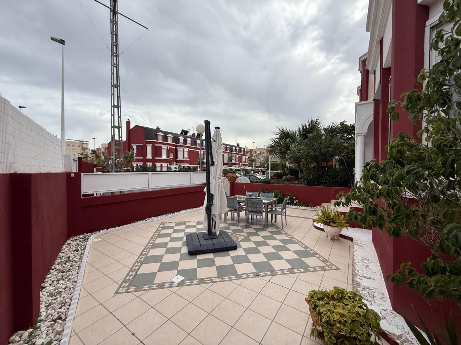 4 bedroom Bungalow for sale in Elche / Elx with pool - € 630,000 (Ref: 9825404)