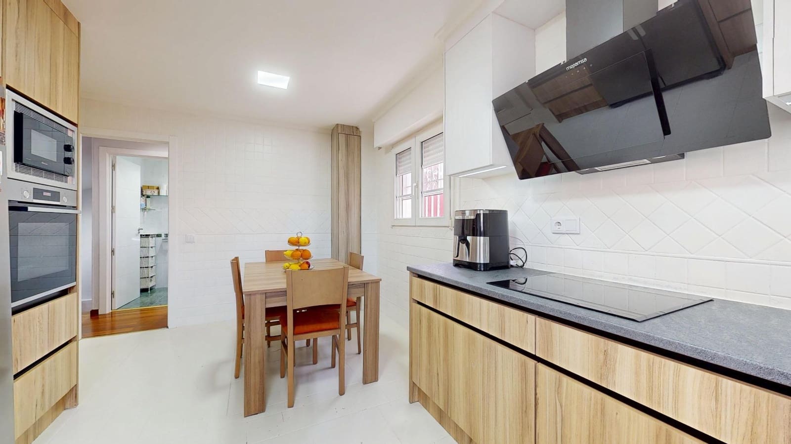 4 bedroom Bungalow for sale in Elche / Elx with pool - € 630,000 (Ref: 9825404)