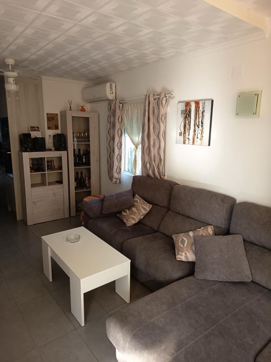3 makuuhuone Bungalow myytävänä paikassa San Fulgencio mukana uima-altaan - 295 000 € (Ref: 9975563)