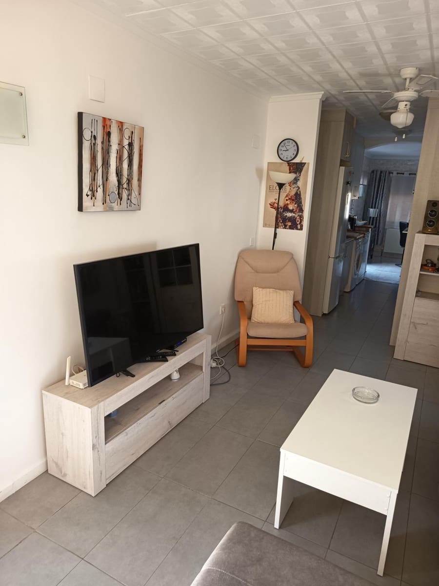 3 makuuhuone Bungalow myytävänä paikassa San Fulgencio mukana uima-altaan - 295 000 € (Ref: 9975563)