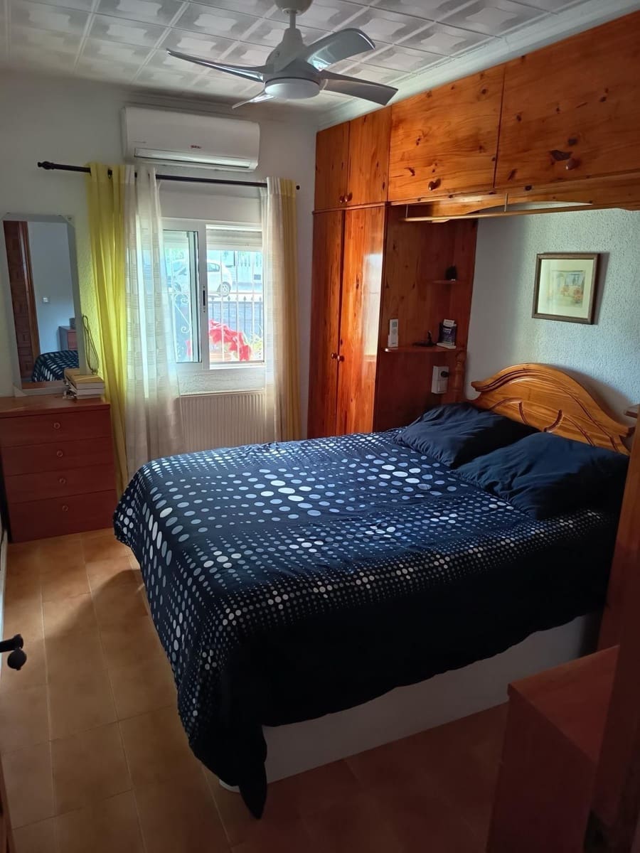 3 makuuhuone Bungalow myytävänä paikassa San Fulgencio mukana uima-altaan - 295 000 € (Ref: 9975563)