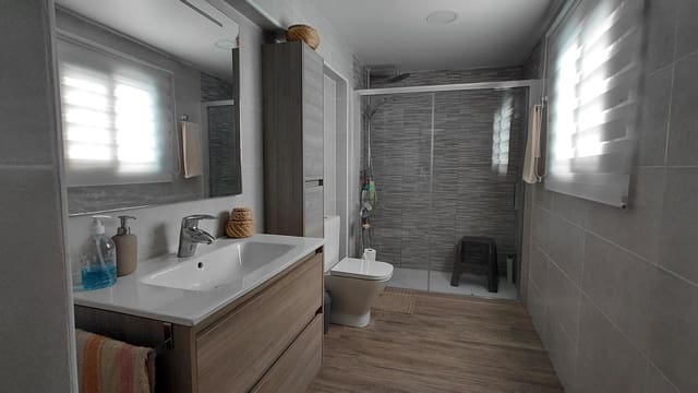 3 sypialnia Finka/Dom wiejski na sprzedaż w Villena z garażem - 215 000 € (Ref: 10041278)