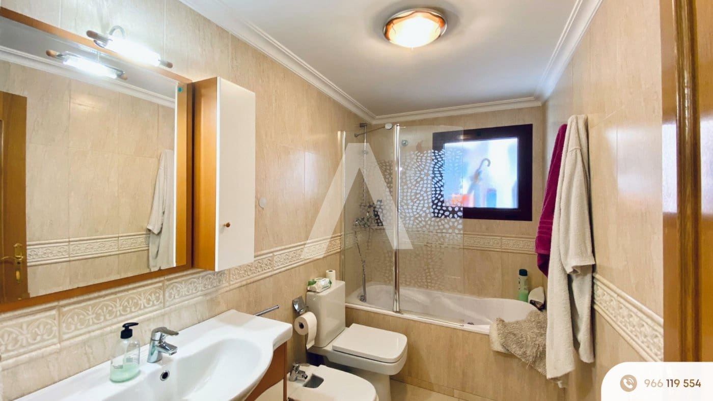 4 quarto Apartamento para venda em Villena com garagem - 280 000 € (Ref: 10086357)