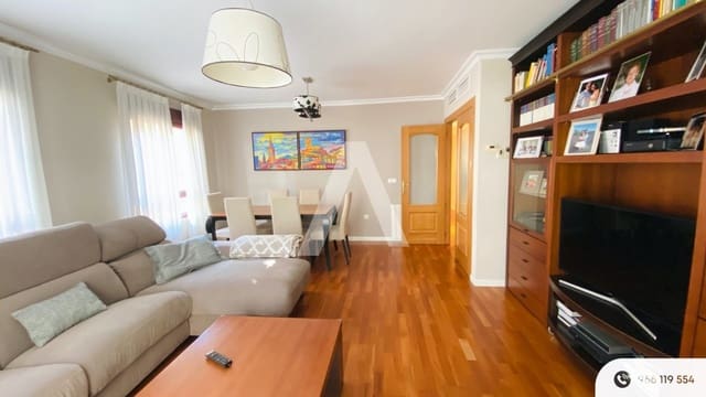 4 quarto Apartamento para venda em Villena com garagem - 280 000 € (Ref: 10086357)