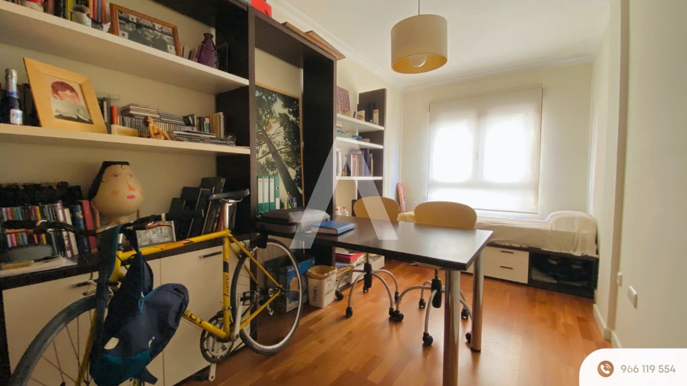 4 quarto Apartamento para venda em Villena com garagem - 280 000 € (Ref: 10086357)