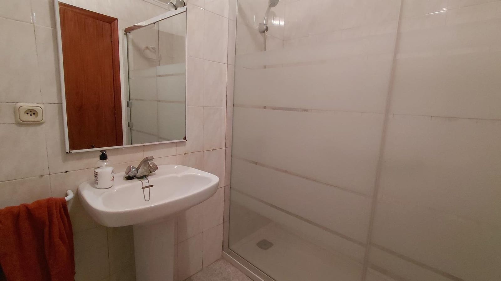 4 camera da letto Casa in vendita in Canada con garage - 105.000 € (Rif: 10131806)