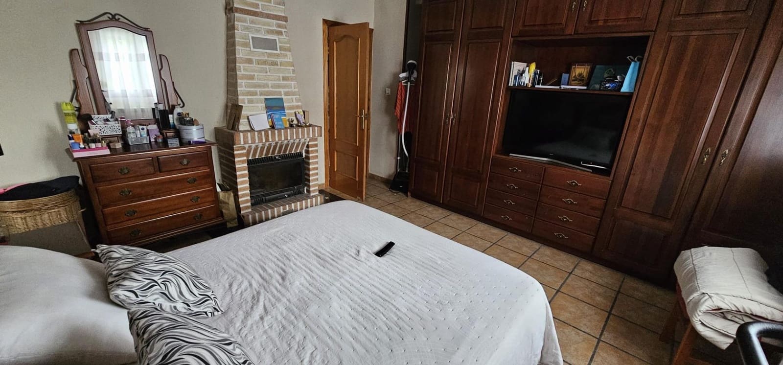 4 chambre Villa/Maison à vendre à Villena avec piscine garage - 260 000 € (Ref: 9273639)