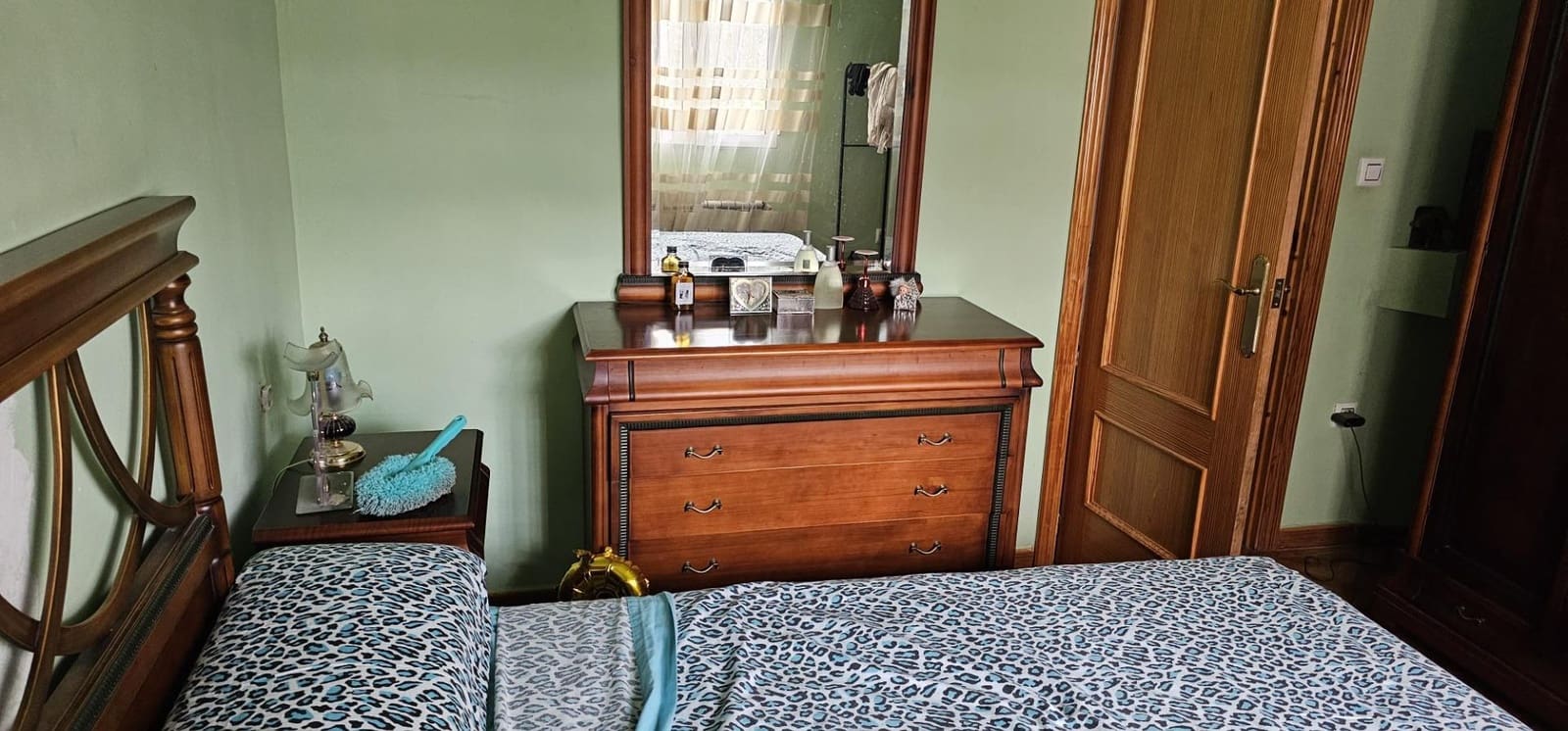 4 slaapkamer Villa te koop in Villena met zwembad garage - € 260.000 (Ref: 9273639)