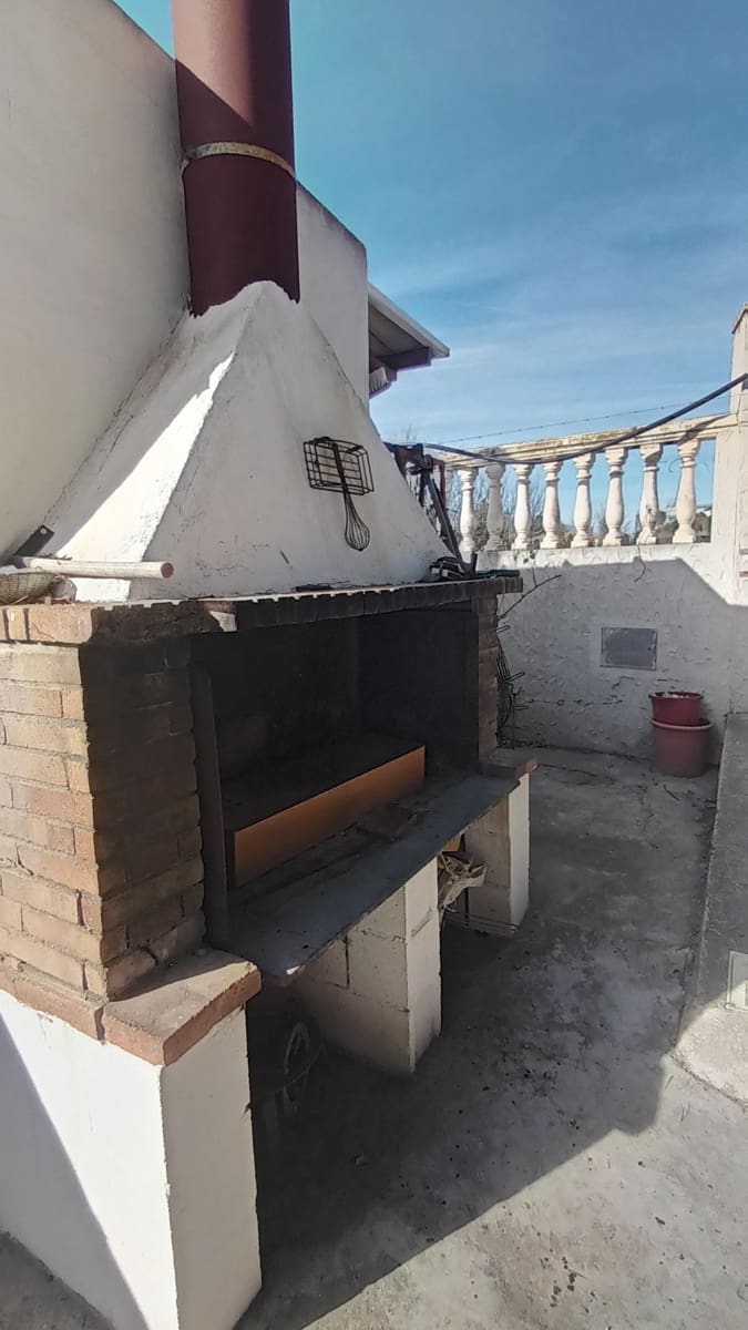 4 soveværelse Finca/Landehus til salg i Las Virtudes med swimmingpool - € 195.000 (Ref: 9273658)