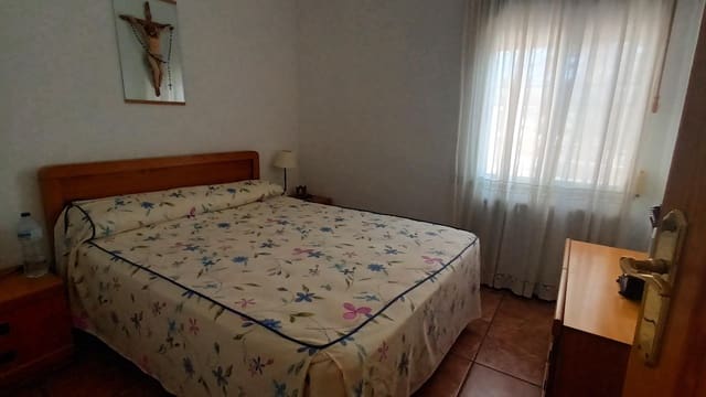 4 soveværelse Finca/Landehus til salg i Las Virtudes, Villena med swimmingpool - € 195.000 (Ref: 9273658)