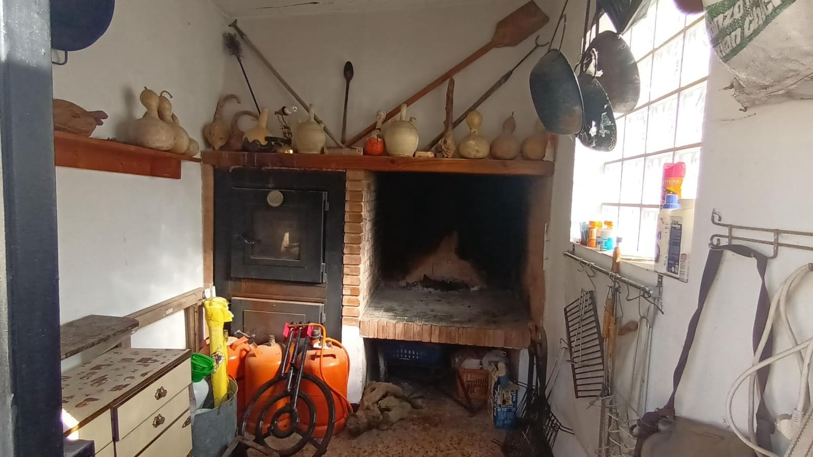 4 soveværelse Finca/Landehus til salg i Las Virtudes med swimmingpool - € 195.000 (Ref: 9273658)