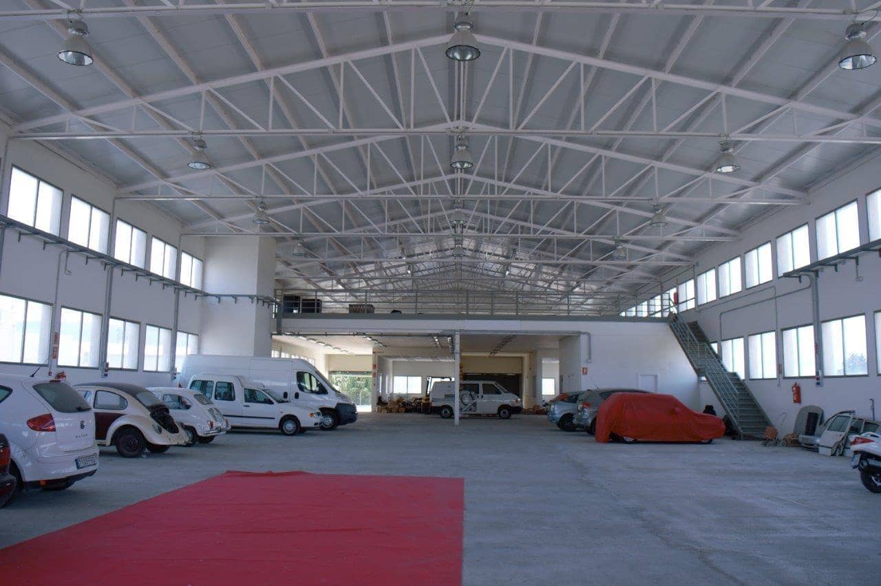 Business for sale in Villena with garage - € 1,200,000 (Ref: 9273661)