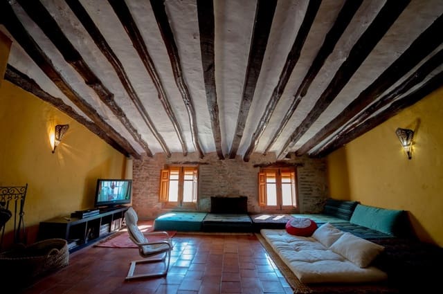 3 bedroom Townhouse for sale in Biar - € 205,000 (Ref: 9276496)