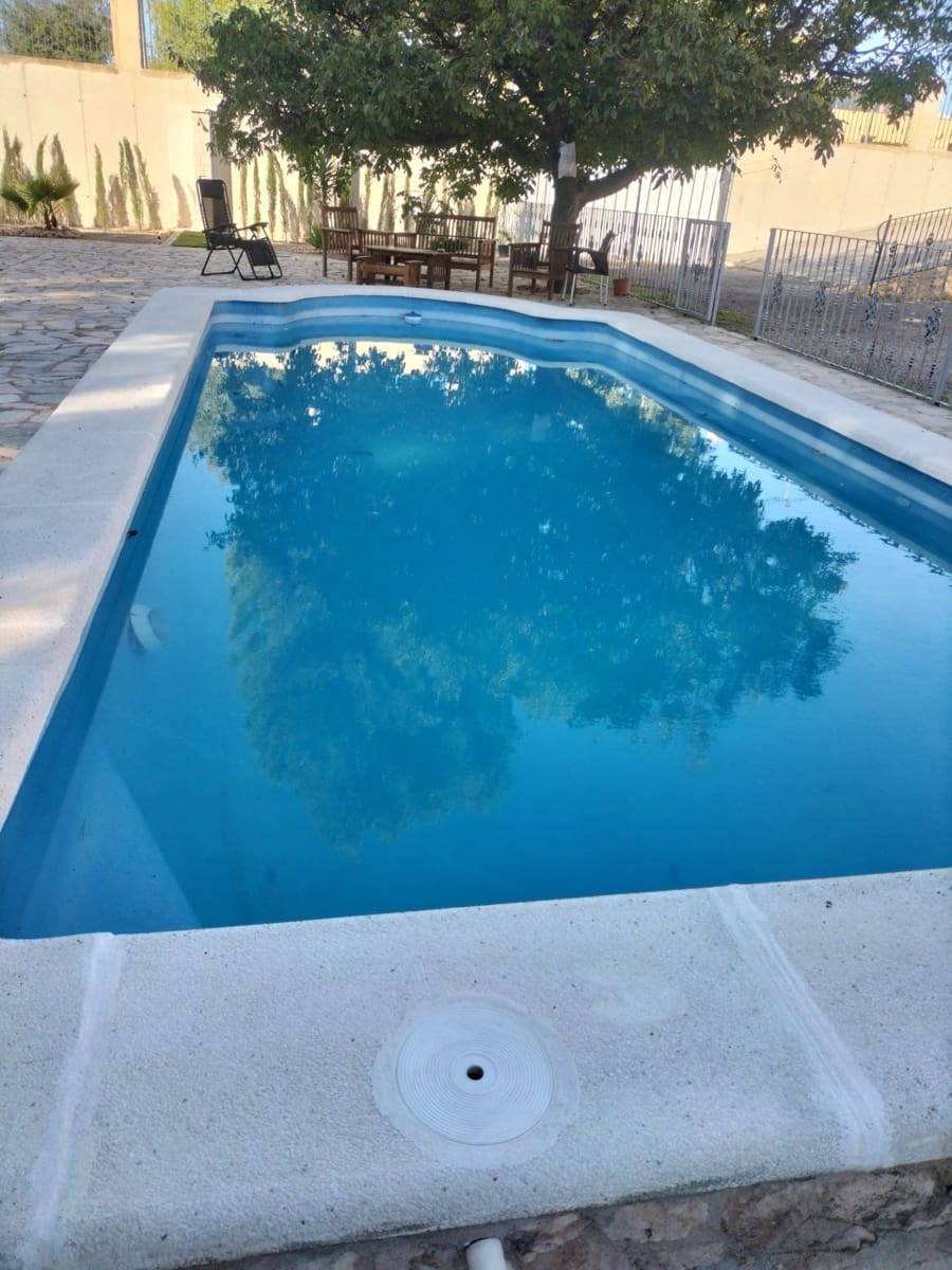 Chalet de 5 habitaciones en Villena en venta con piscina garaje - 450.000 € (Ref: 9276499)
