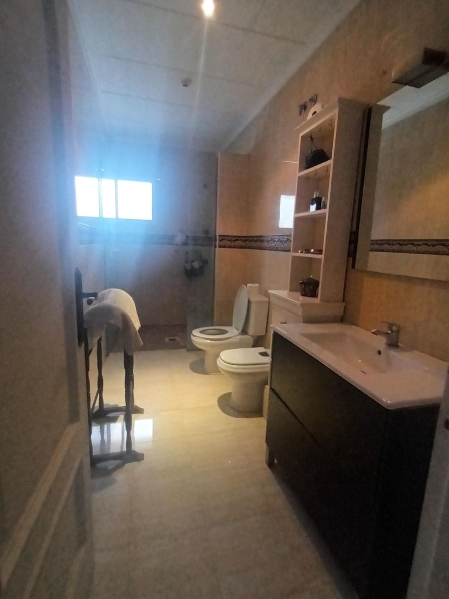 6 sypialnia Willa na sprzedaż w Villena z basenem - 320 000 € (Ref: 9285363)