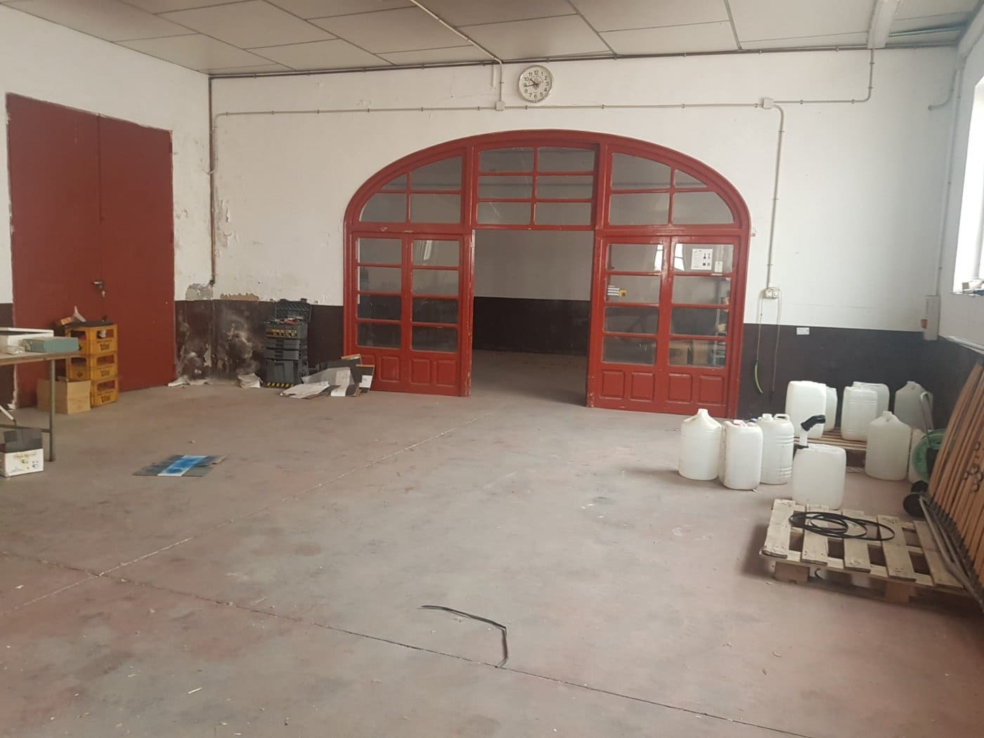 Business for sale in Villena - € 450,000 (Ref: 9341089)