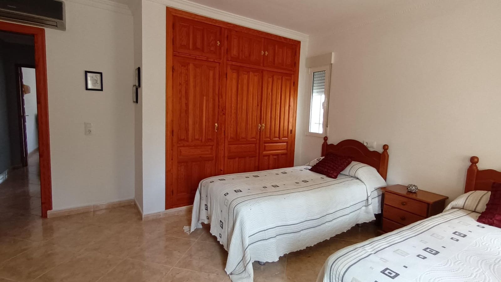 3 sovrum Villa till salu i Villena med pool - 245 000 € (Ref: 9359429)