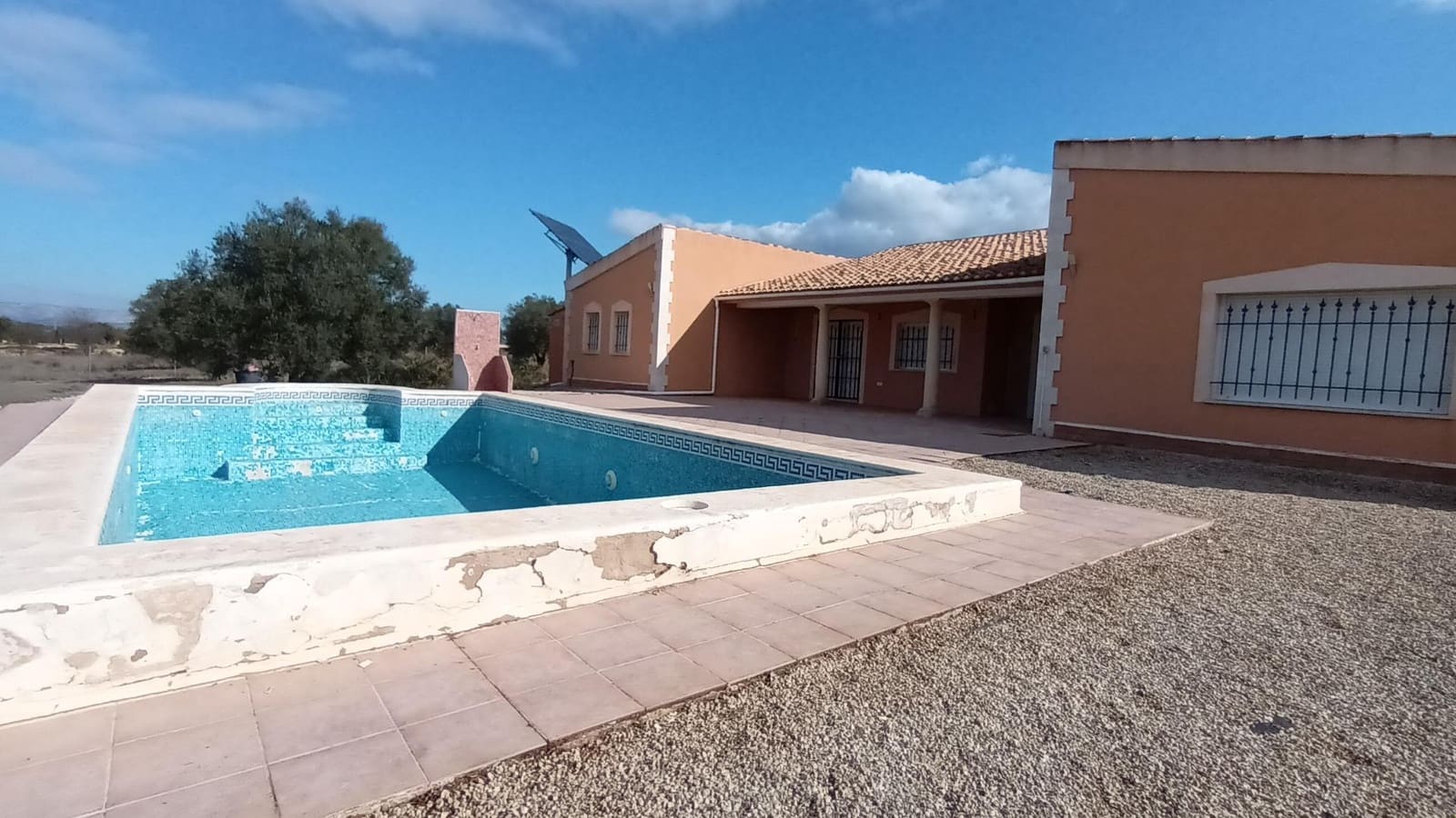 3 sovrum Villa till salu i Villena med pool - 245 000 € (Ref: 9359429)