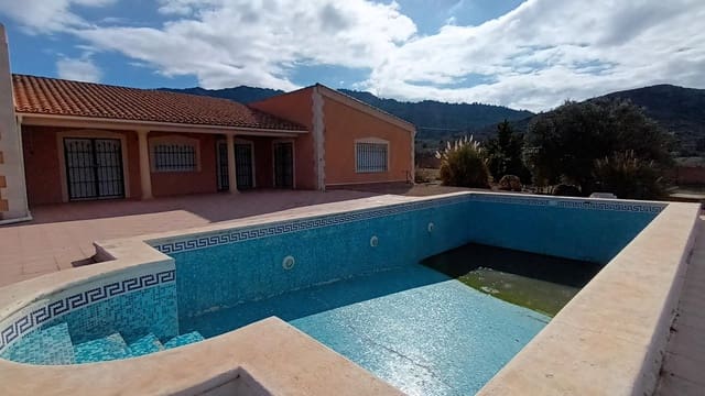 3 slaapkamer Villa te koop in Villena met zwembad - € 245.000 (Ref: 9359429)