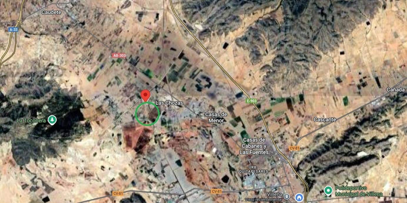 Teren niezagospodarowany na sprzedaż w Villena - 40 000 € (Ref: 9388123)