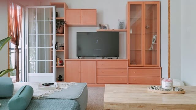 Piso de 3 habitaciones en Villena en venta - 110.000 € (Ref: 9396217)