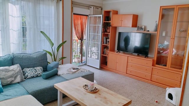 Piso de 3 habitaciones en Villena en venta - 110.000 € (Ref: 9396217)