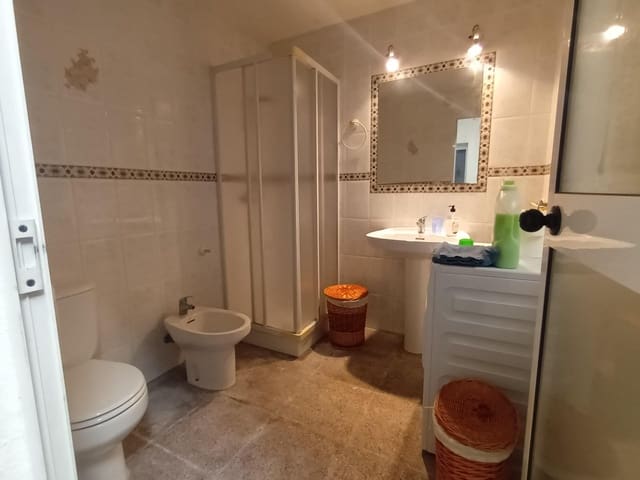 4 soverom Hus til salgs i Villena med garasje - € 148 000 (Ref: 9418747)