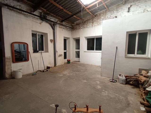 4 soverom Hus til salgs i Villena med garasje - € 148 000 (Ref: 9418747)