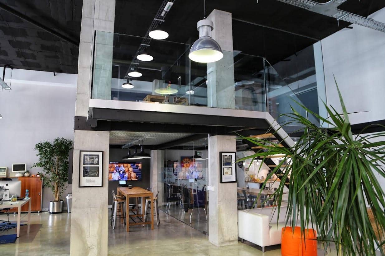 Erhverv til salg i Villena - € 350.000 (Ref: 9440221)