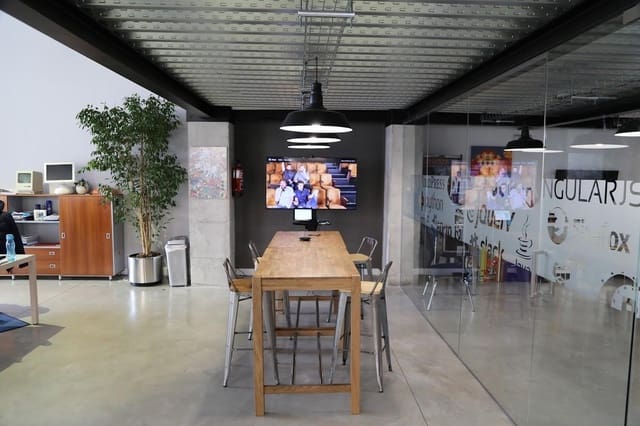 Erhverv til salg i Villena - € 350.000 (Ref: 9440221)