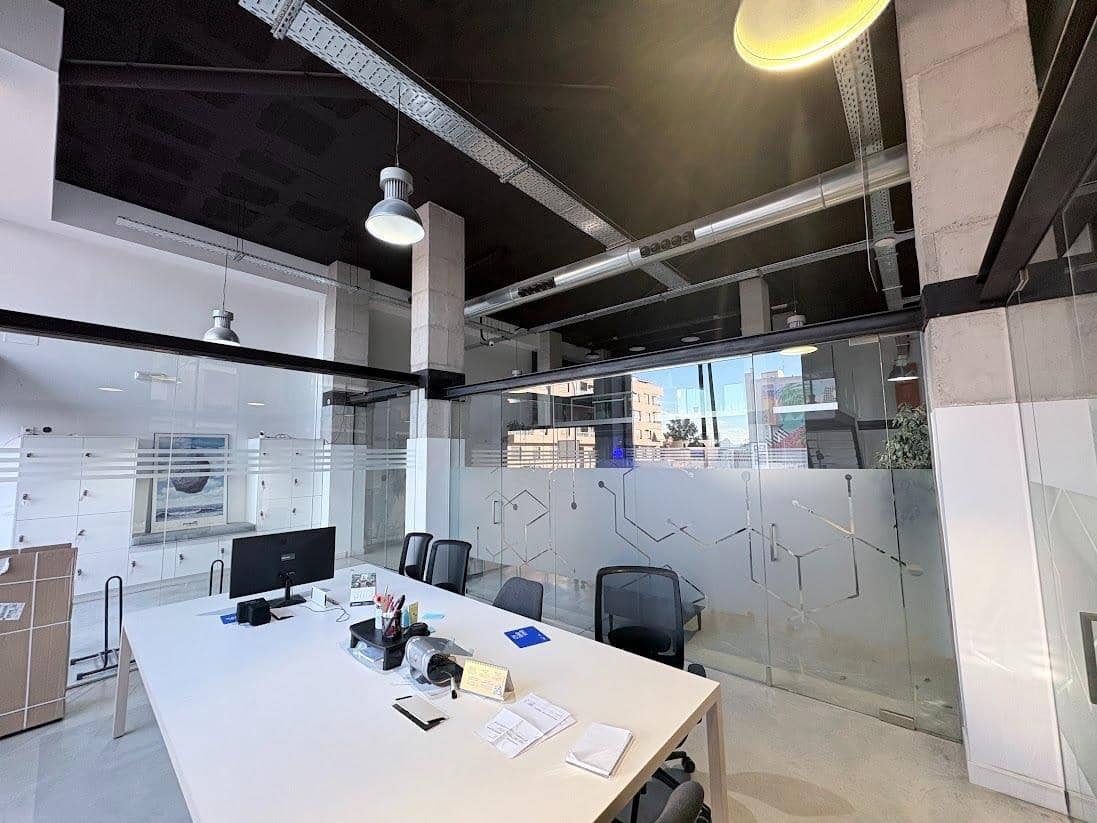 Kaupallinen myytävänä paikassa Villena - 350 000 € (Ref: 9440221)