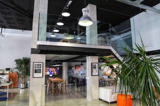 Comercial para venda em Villena - 350 000 € (Ref: 9440221)