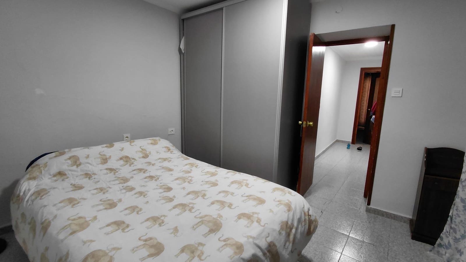 Piso de 3 habitaciones en Villena en venta - 79.000 € (Ref: 9446608)