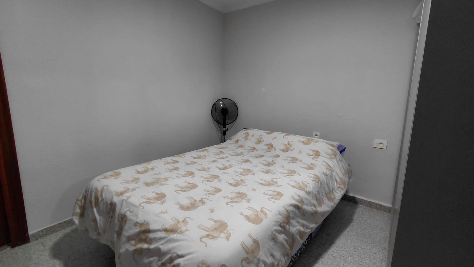 Piso de 3 habitaciones en Villena en venta - 79.000 € (Ref: 9446608)