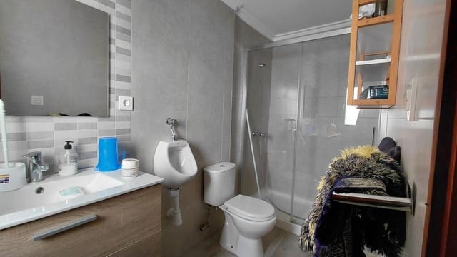 Piso de 3 habitaciones en Villena en venta - 79.000 € (Ref: 9446608)