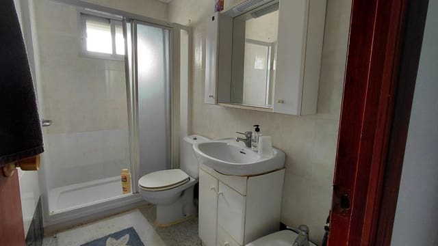 Piso de 3 habitaciones en Villena en venta - 79.000 € (Ref: 9446608)