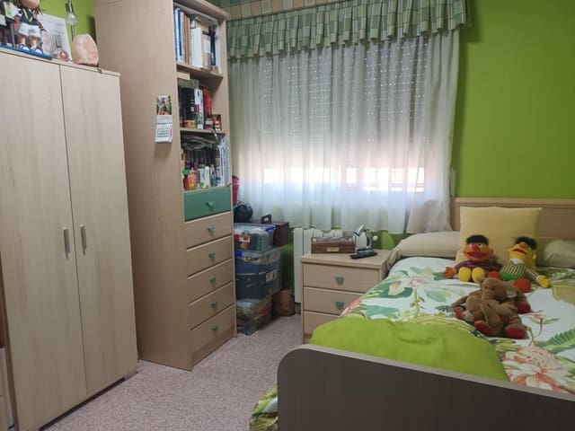 3 soveværelse Lejlighed til salg i Villena - € 73.500 (Ref: 9474294)