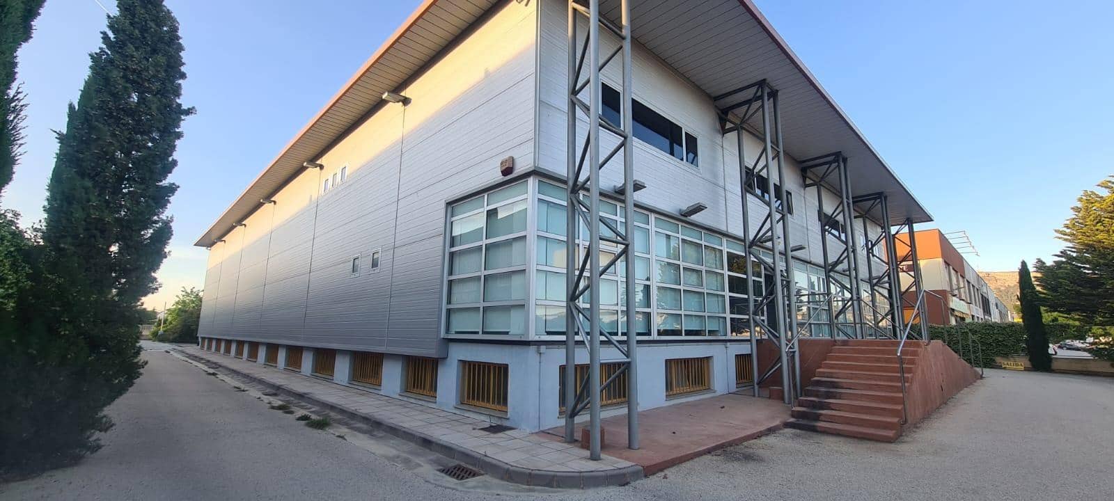 Business for sale in Villena - € 900,000 (Ref: 9524488)